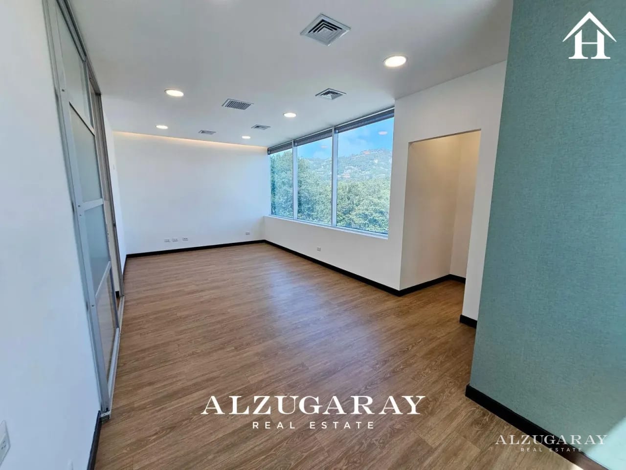 Oficina en Renta Z.10 | 98 MT2 | Zona Pradera — Oficina en Alquiler en Zona Pradera, Zona 10, Guatemala, Ciudad — foto 2 de 13