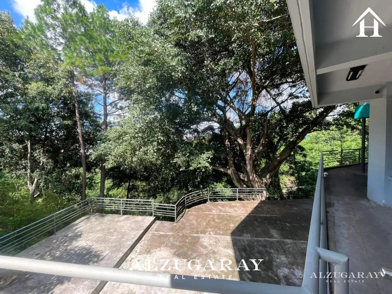 Propiedad Dentro de Garita Z.5 | 3,348 VR2 | Excelente Ubicación — Edificio en Venta en Zona 5, Guatemala, Ciudad — foto 3 de 3