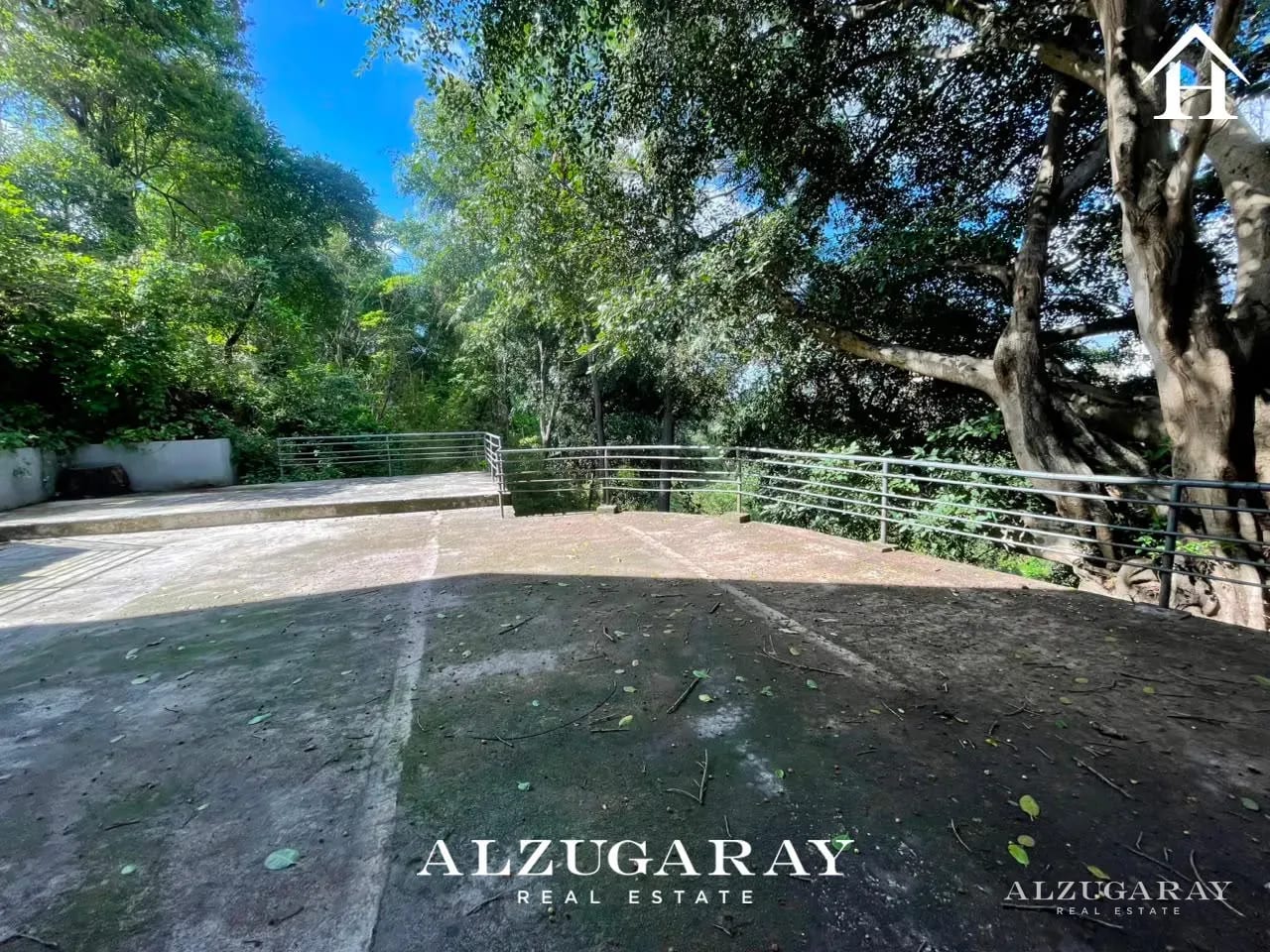 Propiedad Dentro de Garita Z.5 | 3,348 VR2 | Excelente Ubicación — Edificio en Venta en Zona 5, Guatemala, Ciudad — foto 2 de 3