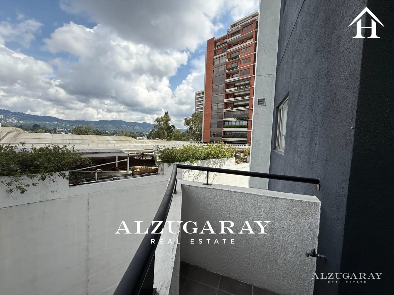Apartamento en Renta |3 Hab. | Edificio Attica Z.14 — Apartamento en Alquiler en Attica, Zona 14, Guatemala, Ciudad — foto 2 de 9