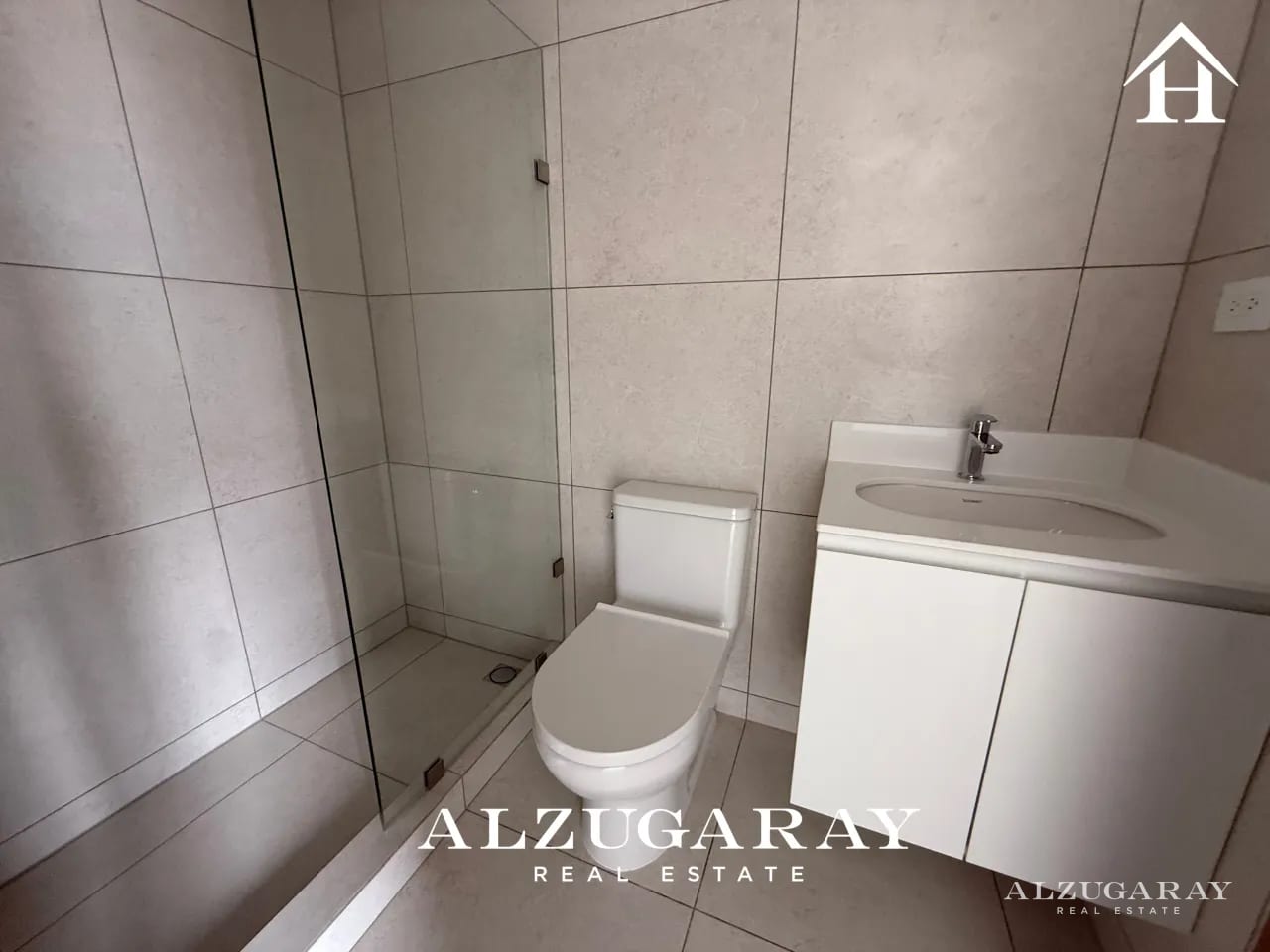 Apartamento en Renta | 3 Hab. | Ferre Diez Z.10 — Apartamento en Alquiler en Ferré Diez, Zona 10, Guatemala, Ciudad — foto 11 de 11