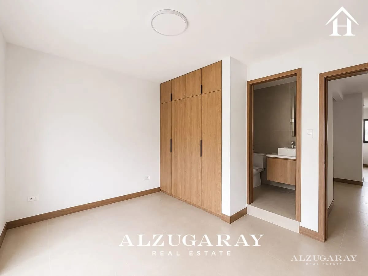 Casa Moderna en Venta |4 Hab. | Condomino KM. 19 CAES — Casa en Venta en Carretera a El Salvador, Guatemala, Ciudad — foto 9 de 14