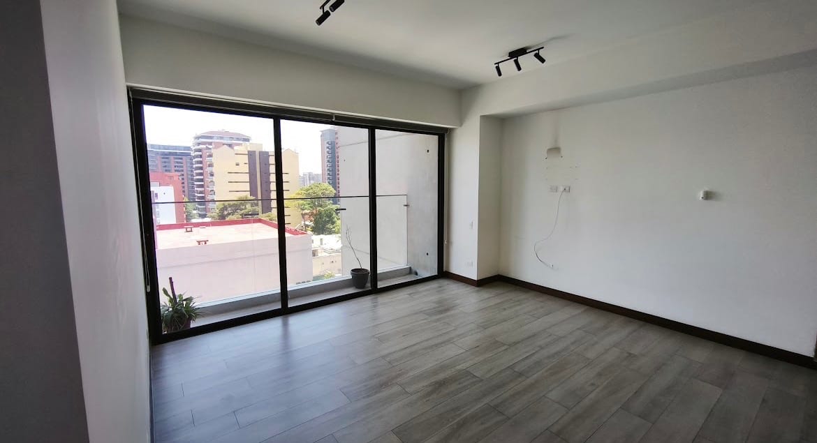 APARTAMENTO RENTA ZONA 14, EDIFIC IO NOVUS, 86 MTS2 , 2 DORMITORIOS, 2 PARQUEOS , BODEGA $1,300 + iva)(NO SE ACEPTA MASCOTA) AMENIDADES BUSINESS CENTER, ÁREA SOCIAL, PISCINA, GIMNASIO — Apartamento en Alquiler en Zona 14, Guatemala, Ciudad — foto 8 de 17