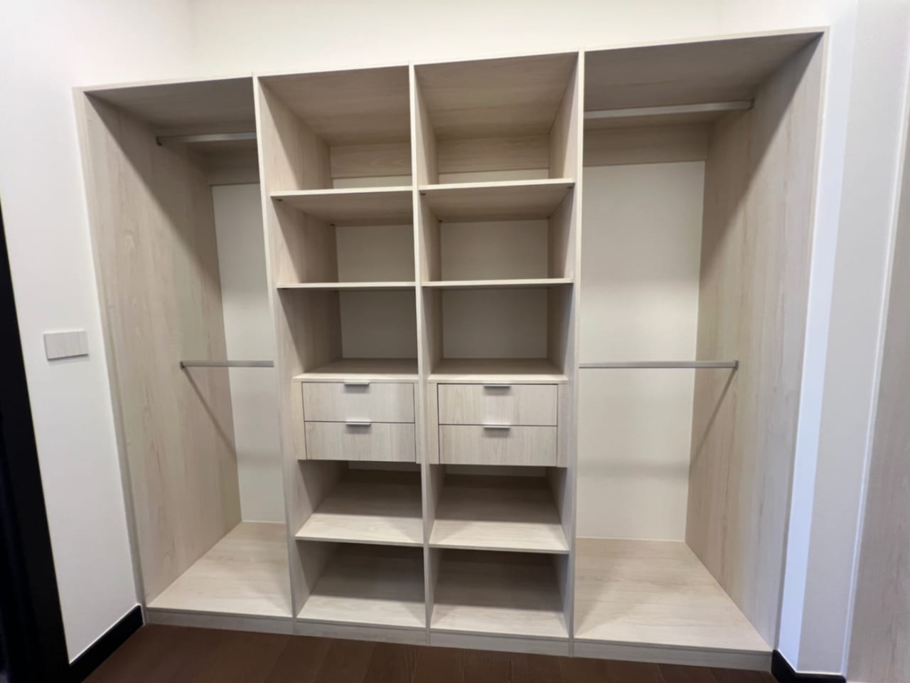 NOGALES DE CAYALÁ ZONA 16, APARTAMENTO NUEVO CON JARDÍN 3 DORMITORIOS VENTA Y/O RENTA 160 MTS2 APTO + 50 MTS JARDÍN + 4 PARQUEOS VENTA $850,000 RENTA $3,250 — Apartamento en Alquiler en Zona 16, Guatemala, Ciudad — foto 6 de 9