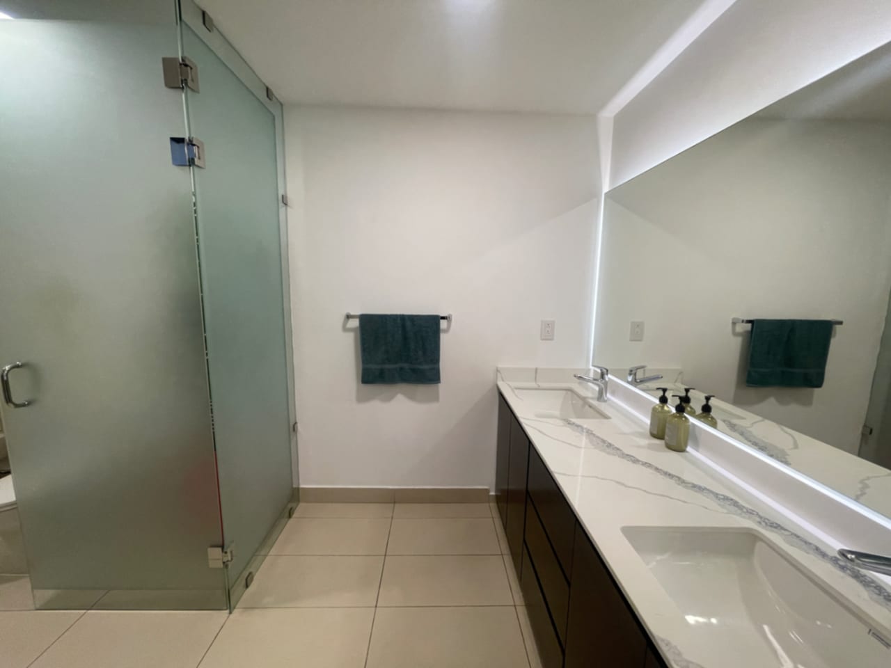 ZONA 14, APARTAMENTO VENTA 240 MTS2, 2 DORMITORIOS, 2 PARQUEOS $520,000 — Apartamento en Venta en Zona 14, Guatemala, Ciudad — foto 7 de 12