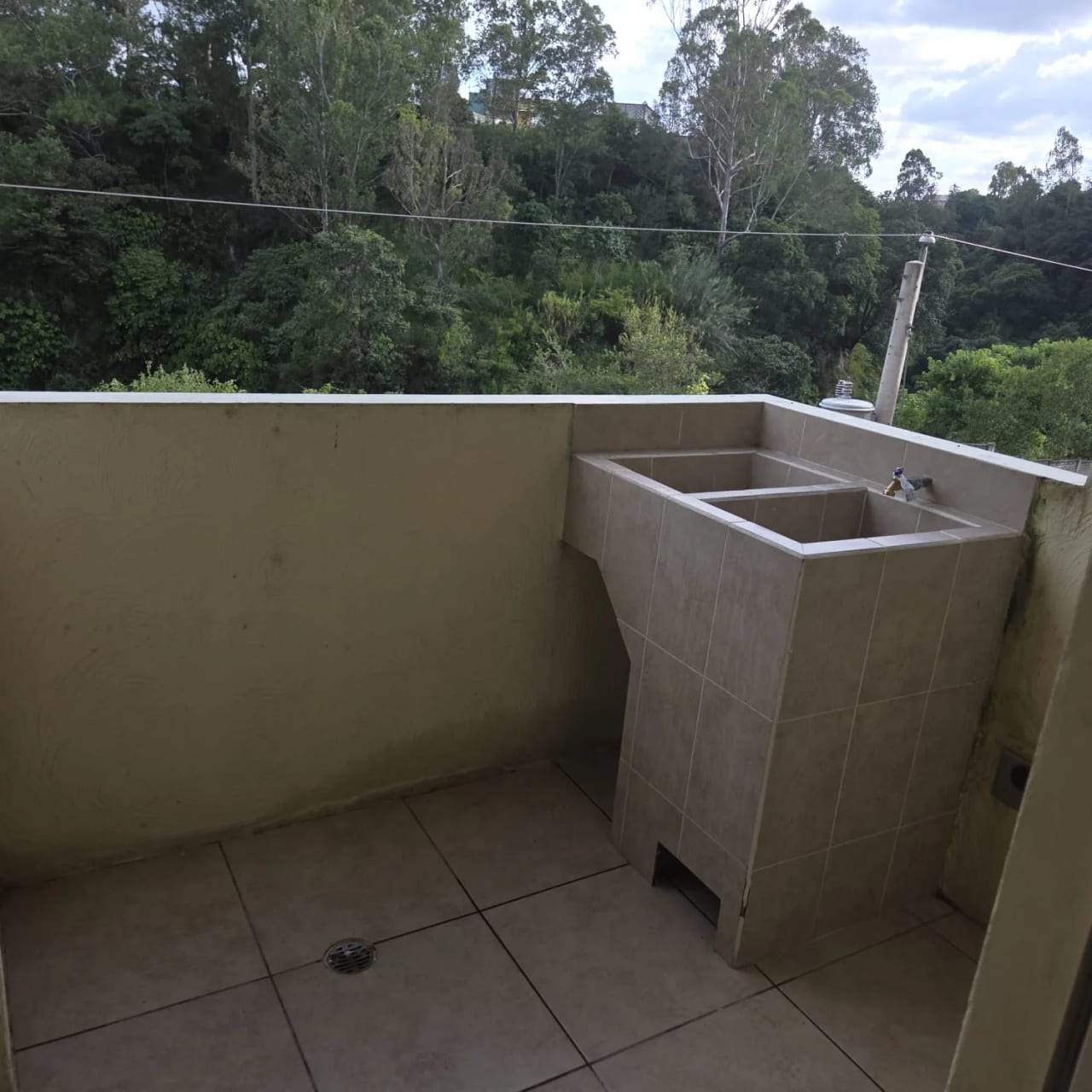 Apartamento en Renta El Refugio San Rafael Zona 18 — Apartamento en Alquiler en Zona 18, Guatemala, Ciudad — foto 9 de 11