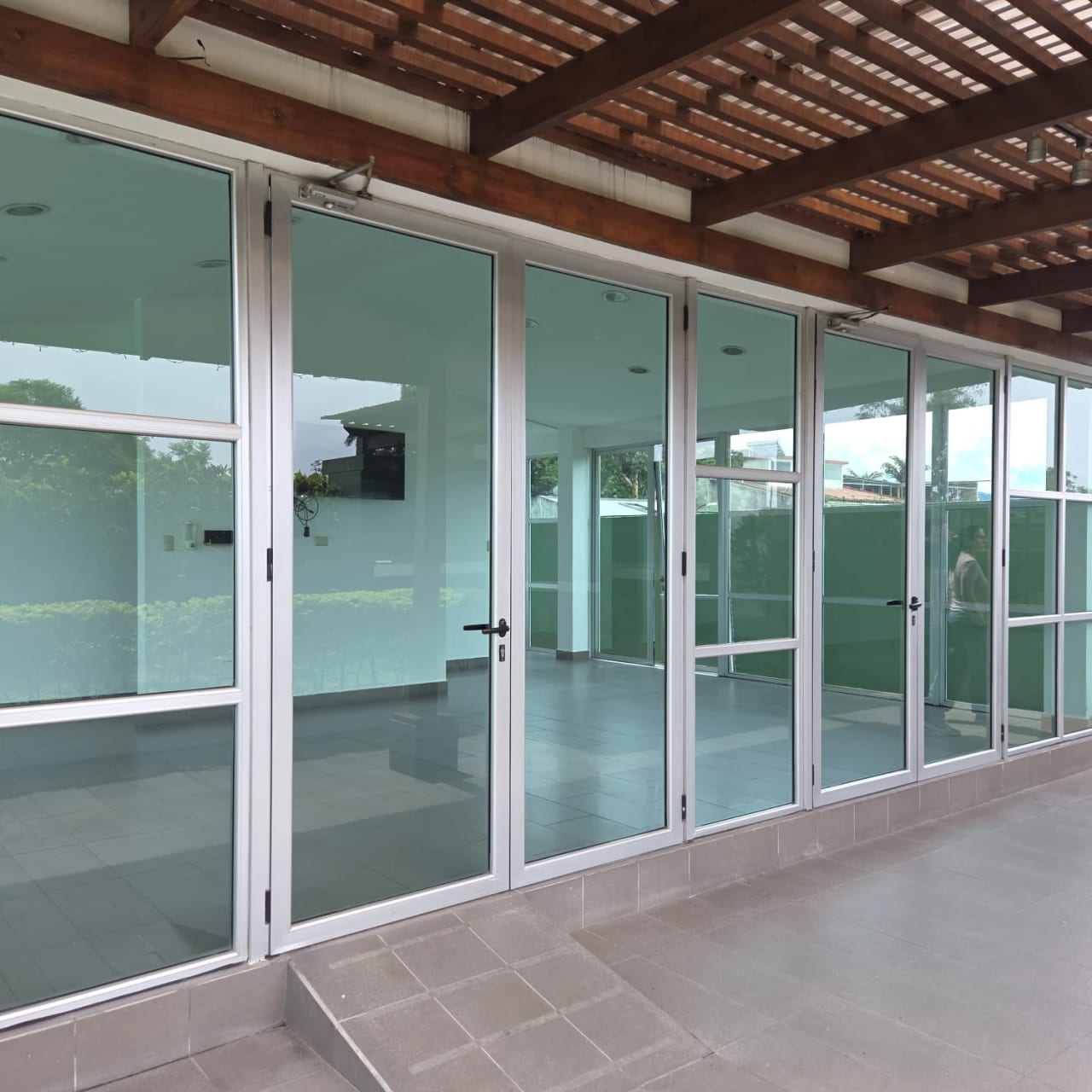 Apartamento en Renta Zona 14 Condado La Villa — Apartamento en Alquiler en Condado La Villa, Zona 14, Guatemala, Ciudad — foto 13 de 16