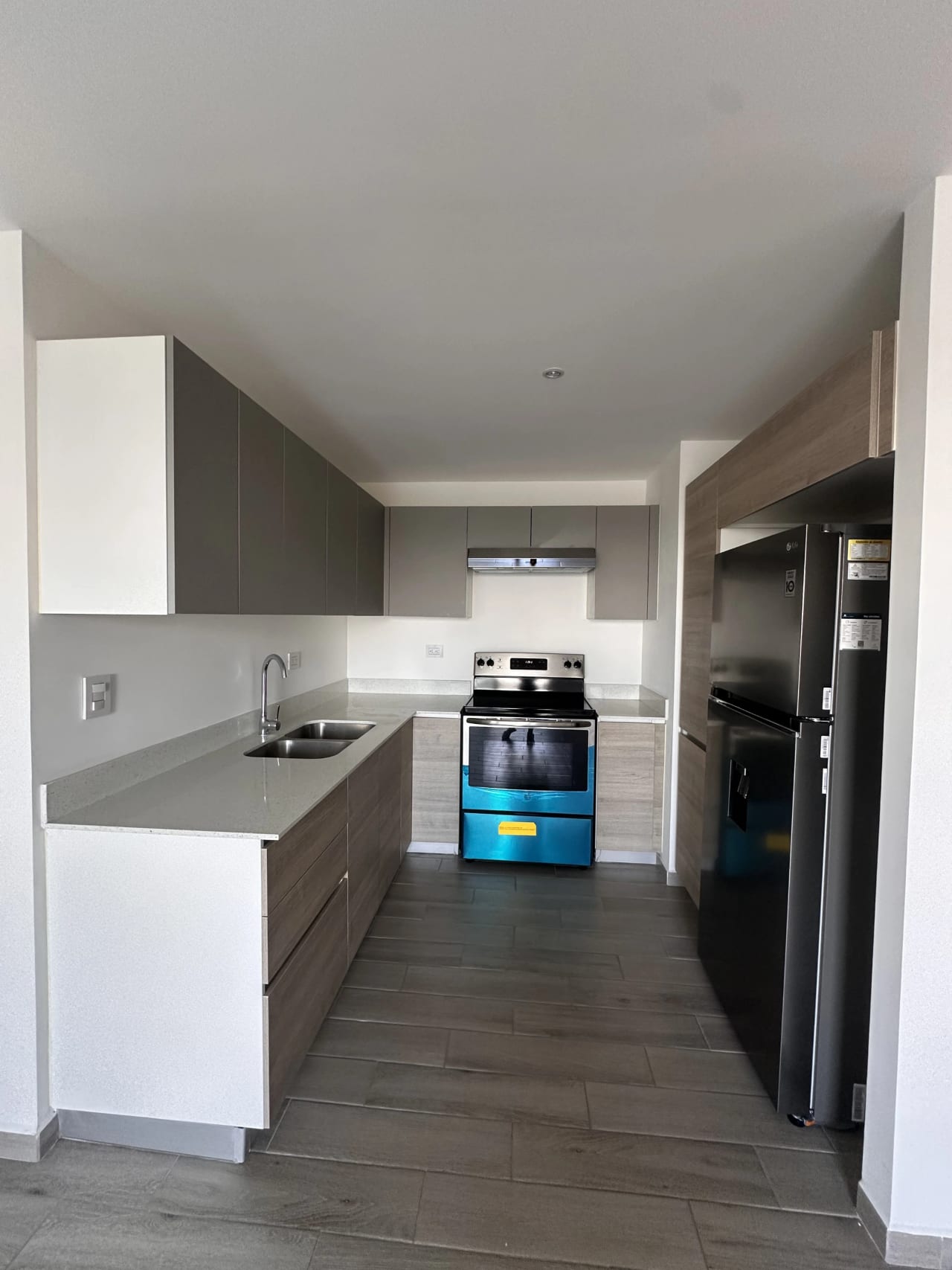 invierta en apartamento de 3 habitaciones zona 10 — Apartamento en Venta en Parque 10, Zona 10, Guatemala, Ciudad — foto 5 de 17