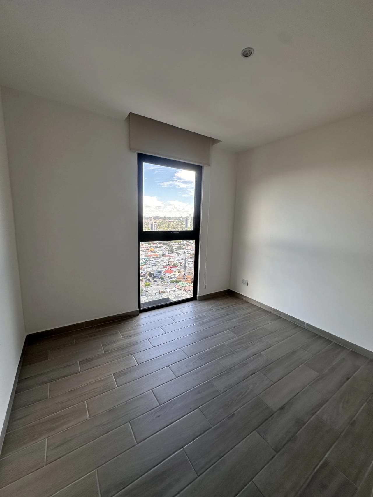 invierta en apartamento de 3 habitaciones zona 10 — Apartamento en Venta en Parque 10, Zona 10, Guatemala, Ciudad — foto 8 de 17