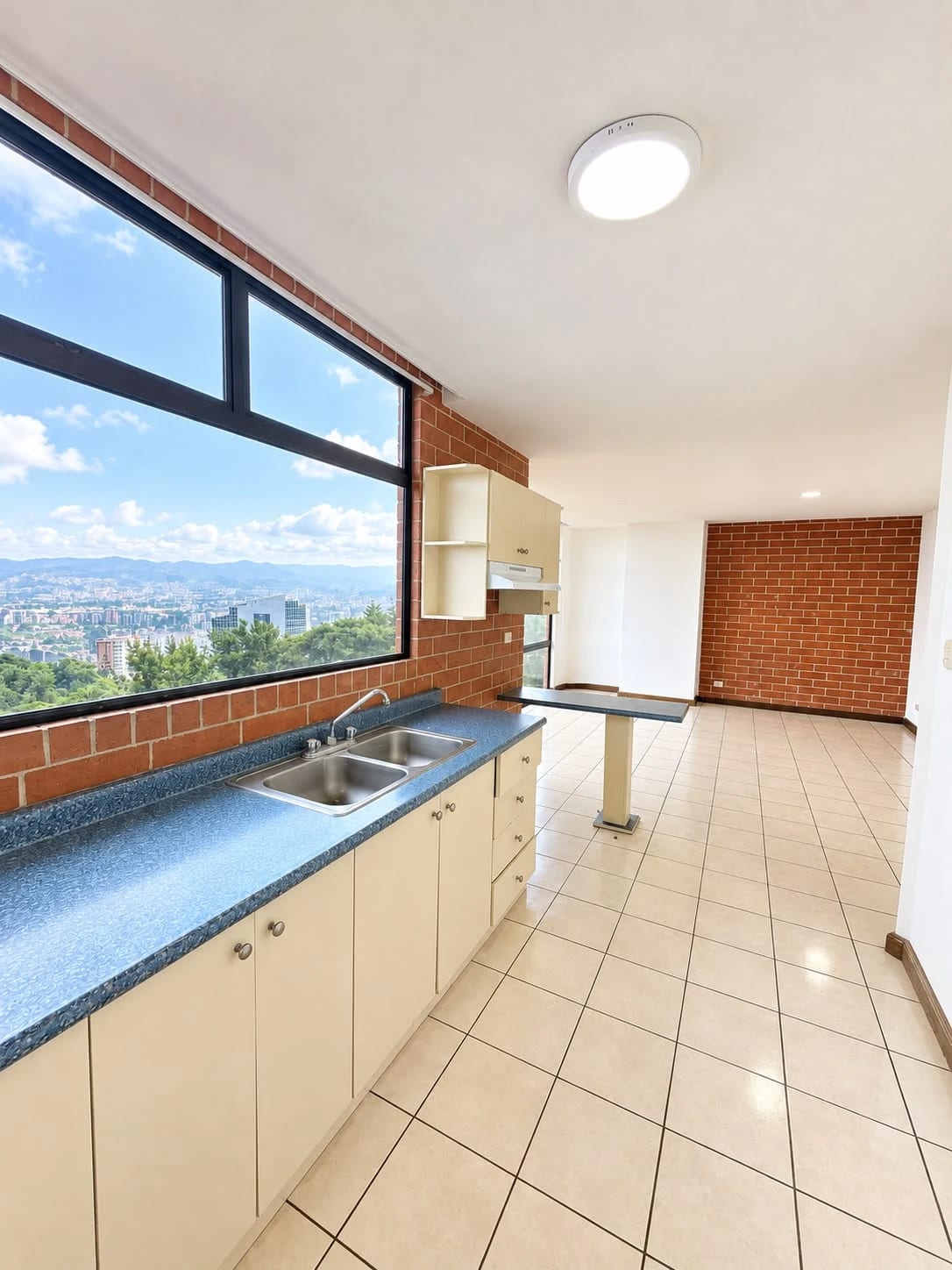 apartamento por solo $125,000 — Apartamento en Venta en Monte bello, Carretera a El Salvador, Guatemala, Ciudad — foto 1 de 8