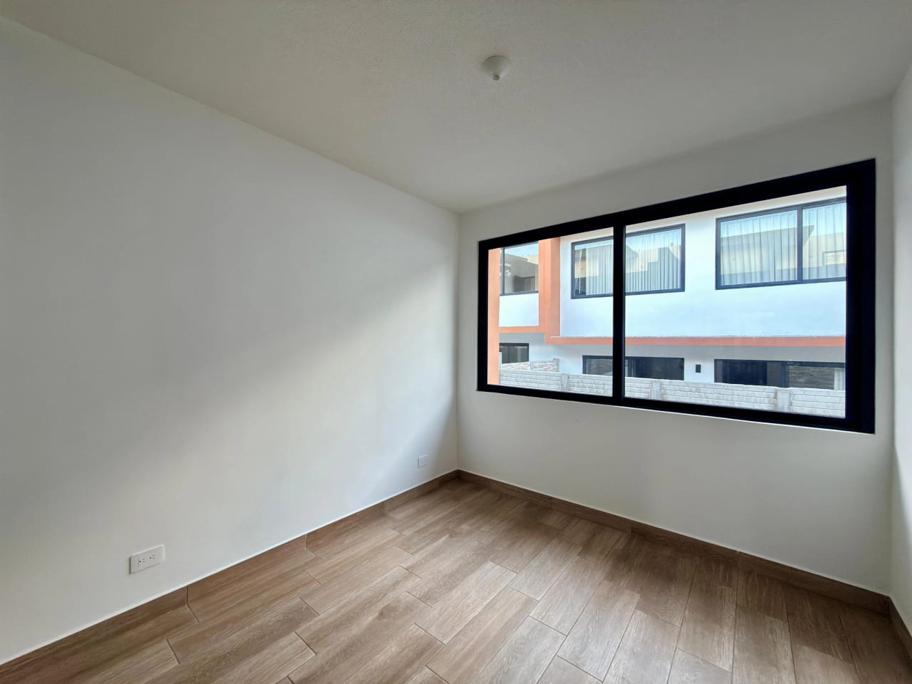Alquilo casa en condominio Laureles zona 16 — Casa en Alquiler en Zona 16, Guatemala, Ciudad — foto 10 de 16