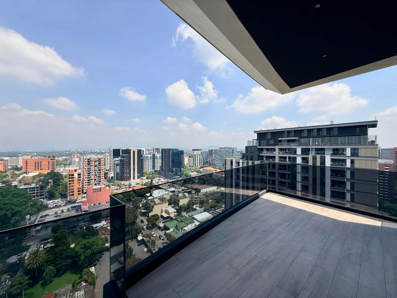 Vendo apartamento en Santa Sofia 7ma zona 10 — Apartamento en Venta en Zona 10, Guatemala, Ciudad — foto 3 de 17