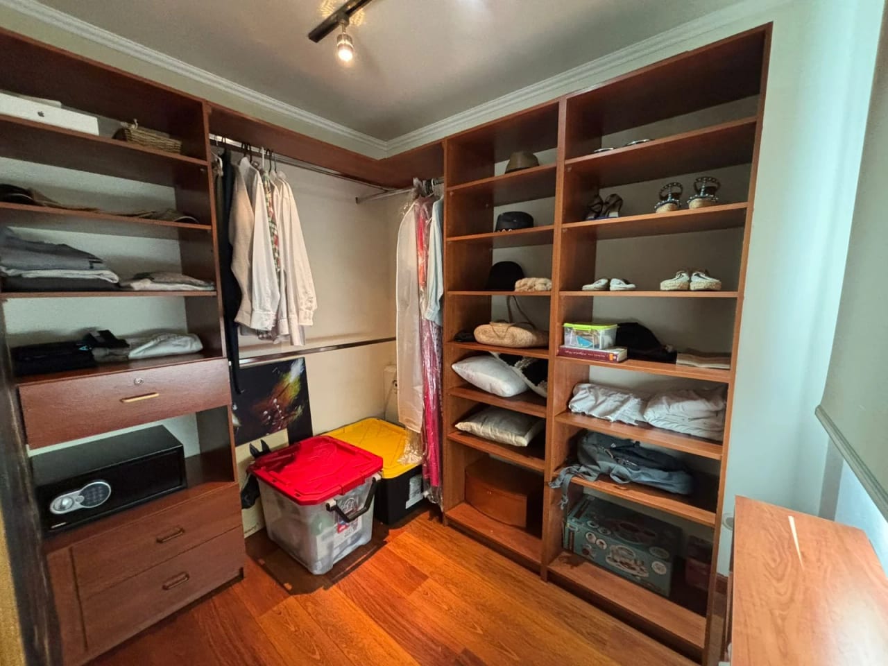 Vendo casa en Colinas de Castel km 20 Fraijanes — Casa en Venta en Carretera a El Salvador, Guatemala, Ciudad — foto 8 de 17