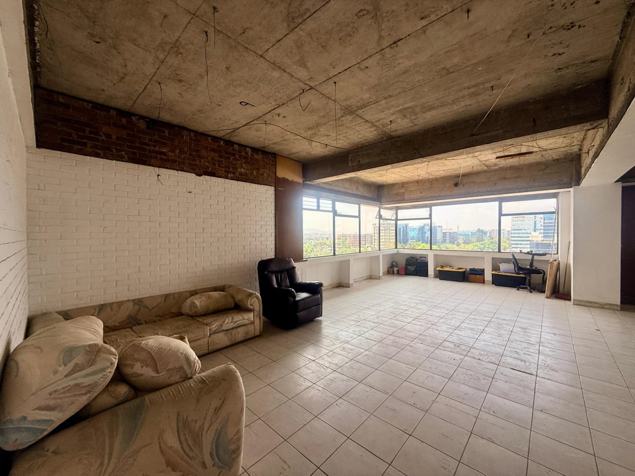 Vendo oficina en Reforma Montufar zona 10 — Oficina en Venta en Zona 10, Guatemala, Ciudad — foto 7 de 7