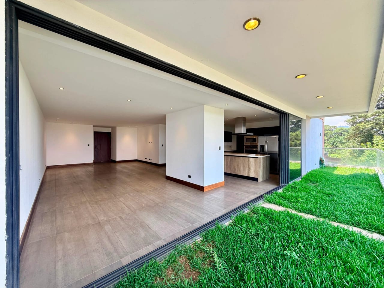Alquilo apartamento en Zen Cayala zona 16 — Apartamento en Alquiler en Zona 16, Guatemala, Ciudad — foto 4 de 16