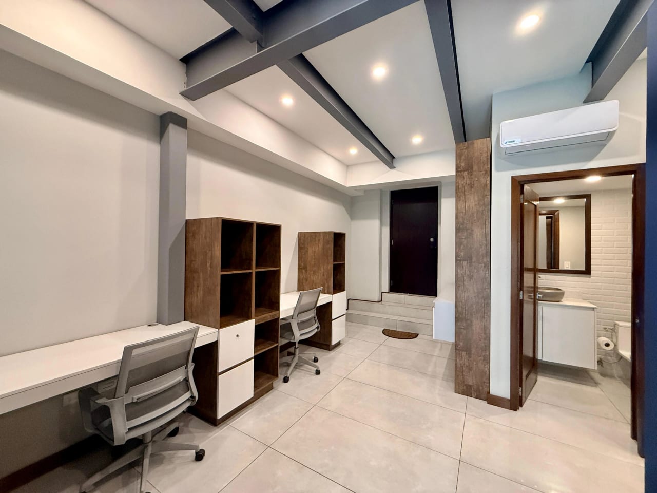 Vendo ofcina en Lirios de Cayala zona 16 — Oficina en Venta en Zona 16, Guatemala, Ciudad — foto 12 de 16