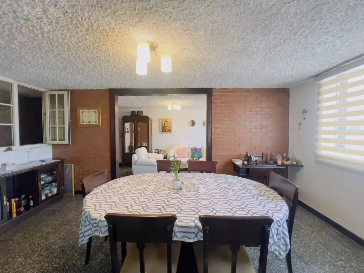 Vendo casa dentro de garita en Santa Rita 2 — Casa en Venta en Zona 2 Mixco, Guatemala, Ciudad — foto 4 de 16