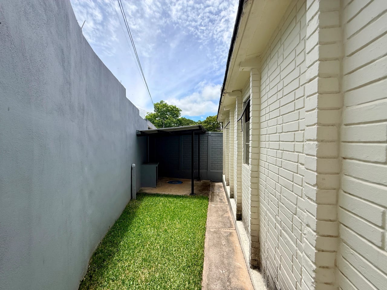 Vendo casa dentro de garita en zona 10 — Casa en Venta en Zona 10, Guatemala, Ciudad — foto 11 de 12