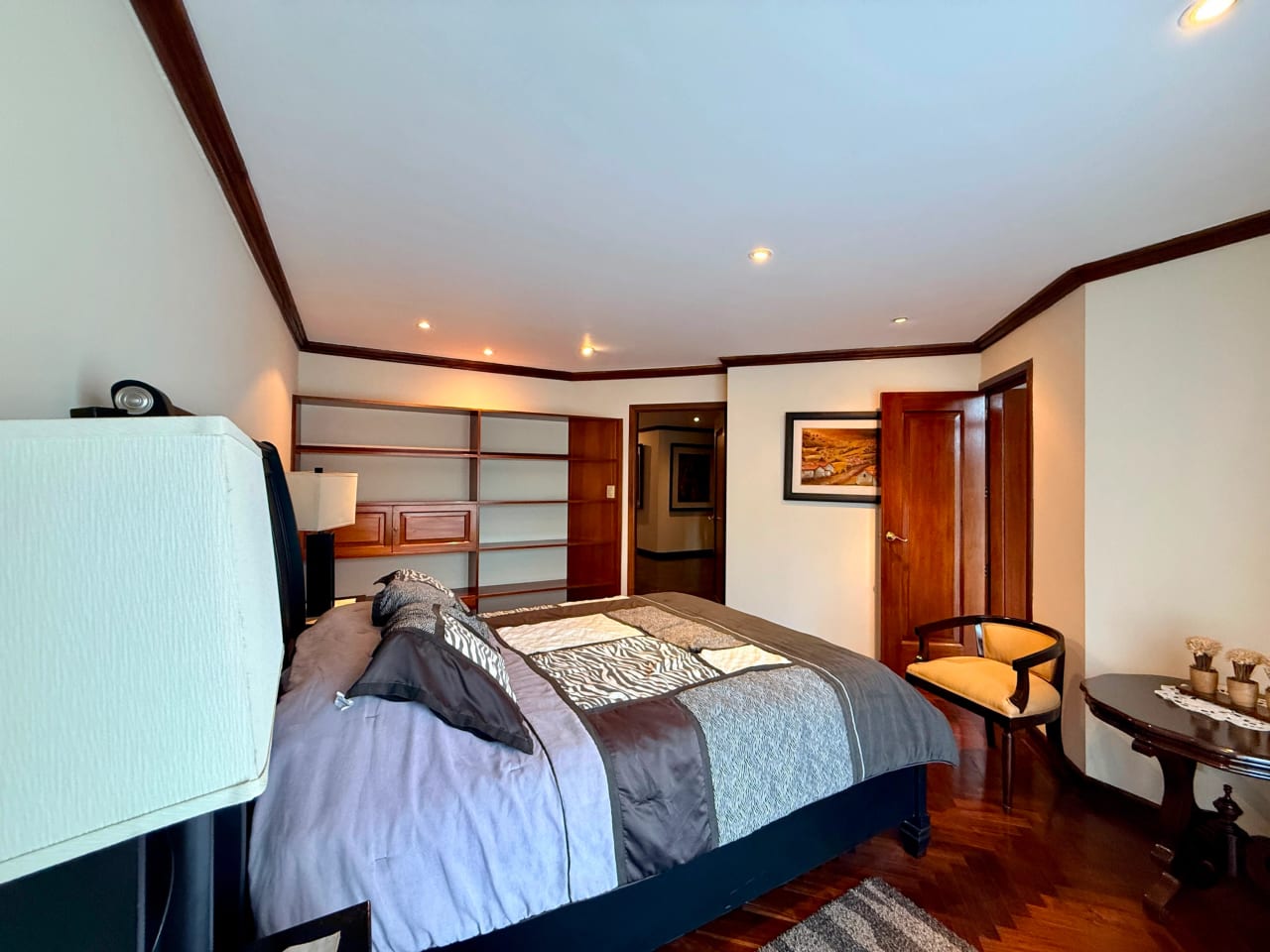 Alquilo apartamento en edifcio L'excellence zona 14 — Apartamento en Alquiler en Zona 14, Guatemala, Ciudad — foto 16 de 17