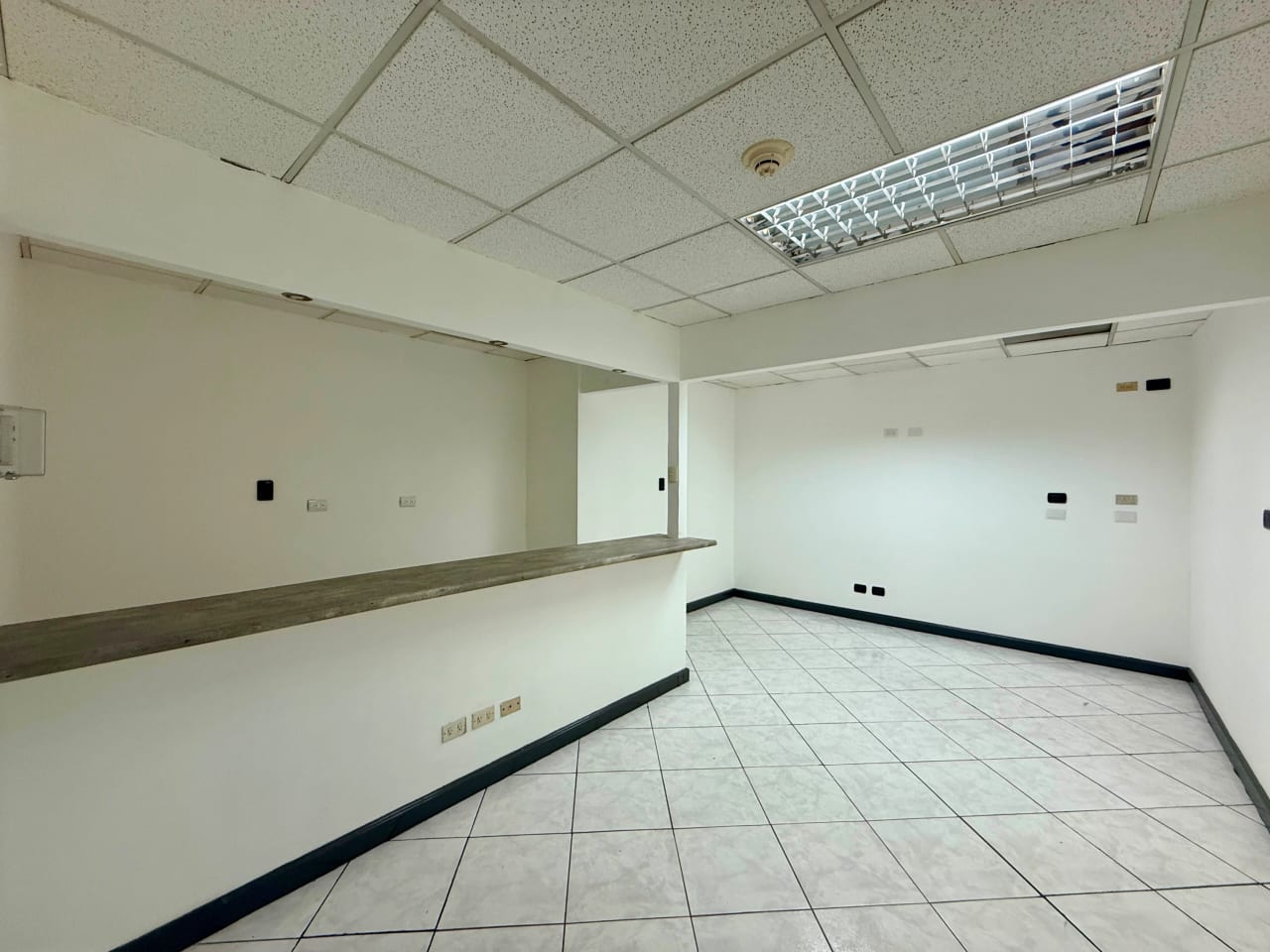 Alquilo oficina en Europlaza zona 14 — Oficina en Alquiler en Zona 14, Guatemala, Ciudad — foto 6 de 13
