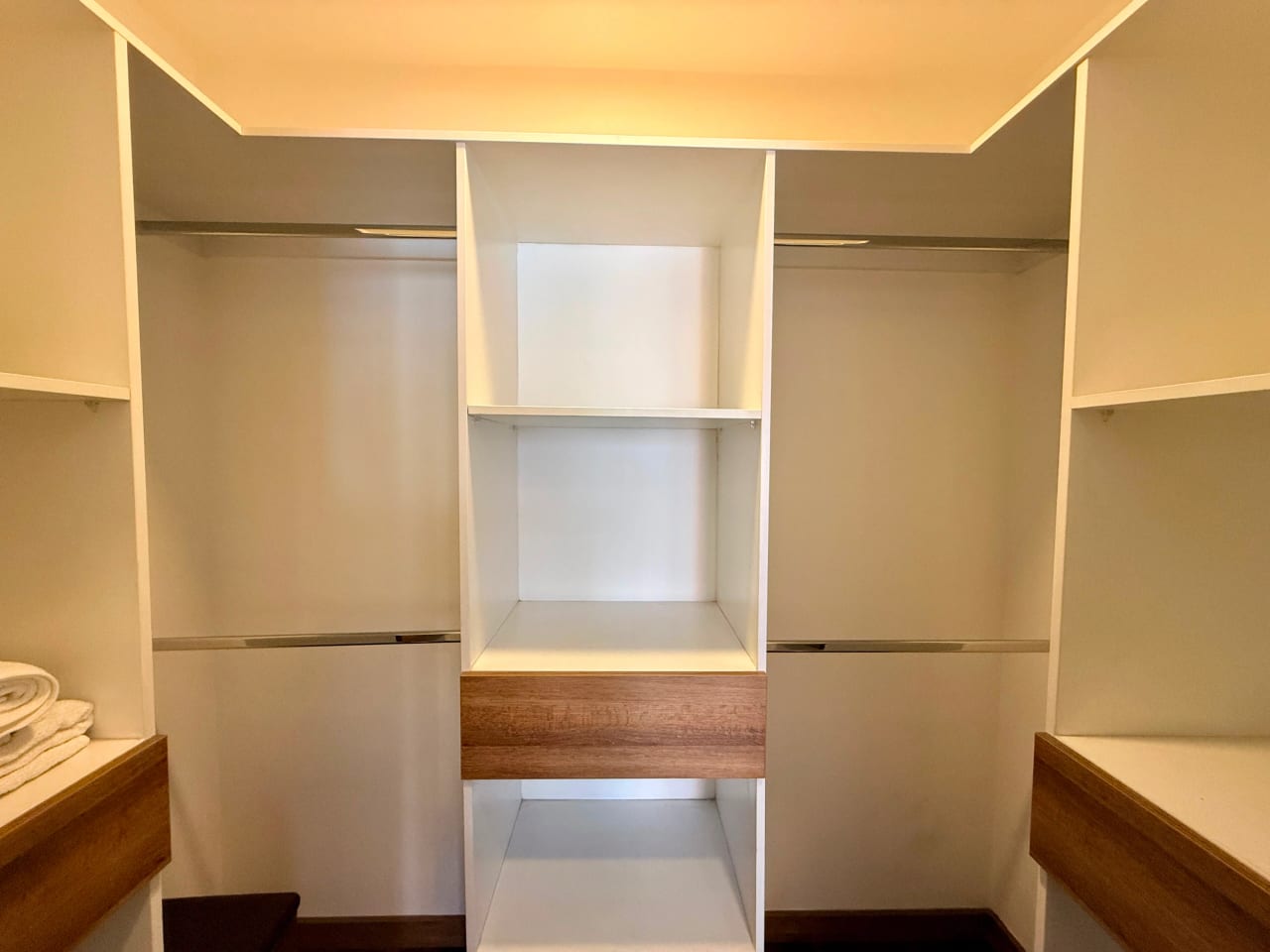 Vendo apartamento en Casa Clara zona 10 — Apartamento en Venta en Zona 10, Guatemala, Ciudad — foto 11 de 16