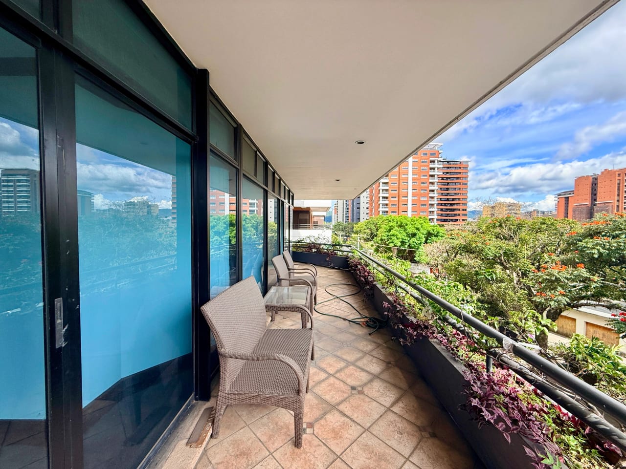 Vendo apartamento en L'Excellence zona 14 — Apartamento en Venta en Zona 14, Guatemala, Ciudad — foto 6 de 17
