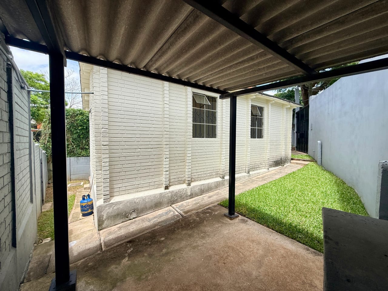Vendo casa dentro de garita en zona 10 — Casa en Venta en Zona 10, Guatemala, Ciudad — foto 12 de 12
