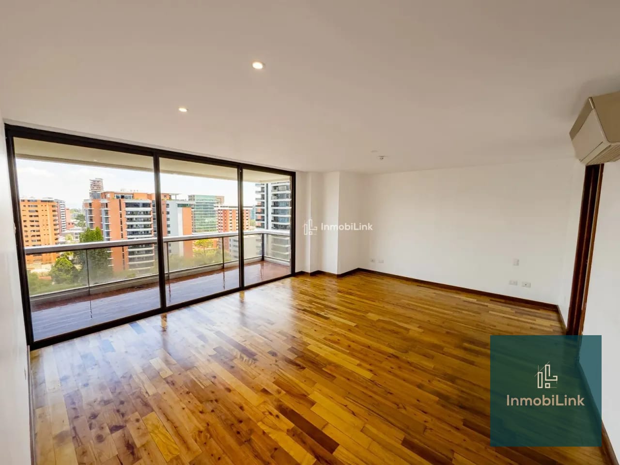 Tiffany 3H — Apartamento en Venta en Zona 10, Guatemala, Ciudad — foto 12 de 17