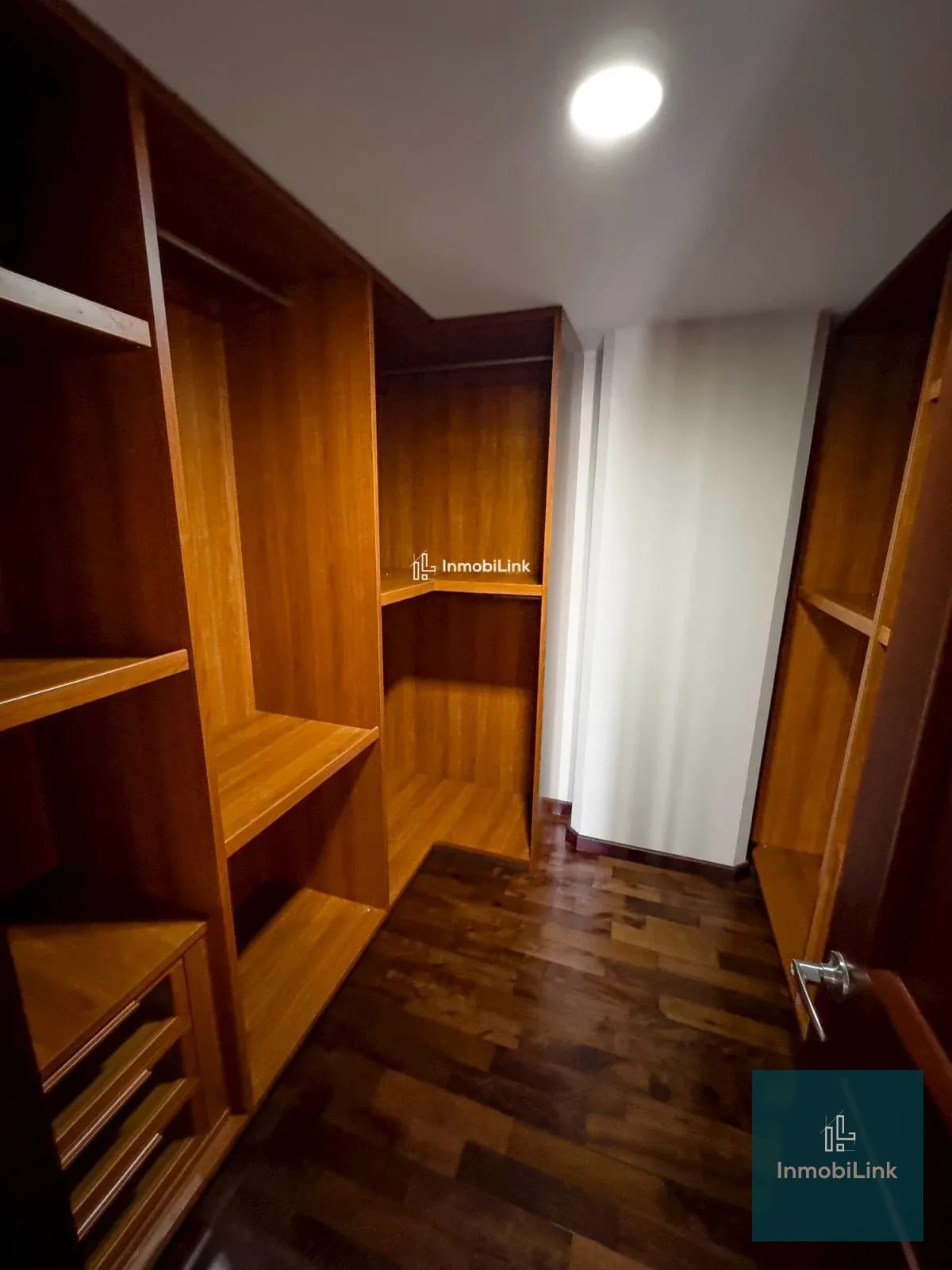 Tiffany 2H — Apartamento en Venta en Zona 10, Guatemala, Ciudad — foto 13 de 14
