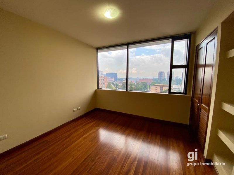 Apartamento en alquiler zona 10, 2 dormitorios + cuarto de servicio - 7
