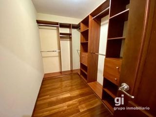 Apartamento en alquiler zona 10, 2 dormitorios + cuarto de servicio — Apartamento en Alquiler en Zona 10, Guatemala, Ciudad — miniatura 4 de 10