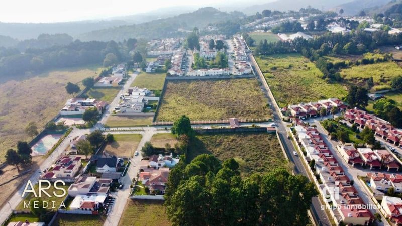 Terreno con potencial de desarrollo por Colegio Village - 1