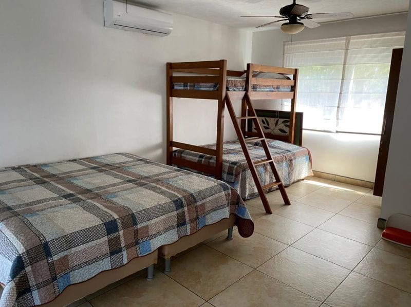 Casa Vacacional en Venta - Puerto Viejo — Casa vacacional en Venta en Monterrico, Santa Rosa — foto 2 de 17