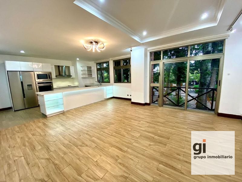 Apartamento en alquiler de 3 hab. en Oakland, Z.10 — Apartamento en Alquiler en Zona 10, Guatemala, Ciudad — foto 1 de 14