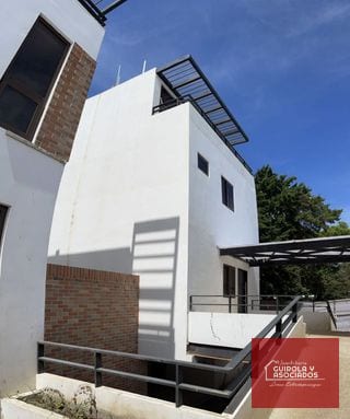 Casas Nuevas en Venta en Zona 15, la Isla 007CVZ15D — Casa en Venta en Zona 15, Guatemala, Ciudad — miniatura 2 de 16