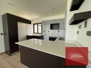 Casas Nuevas en Venta en Zona 15, la Isla 007CVZ15D — Casa en Venta en Zona 15, Guatemala, Ciudad — miniatura 7 de 16