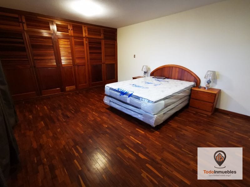 Casa en Renta en zona 4 para oficinas o vivienda - Miniatura 5