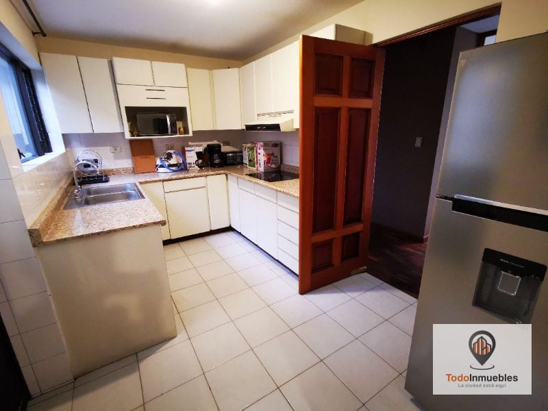 Casa en Renta en zona 4 para oficinas o vivienda - Miniatura 3
