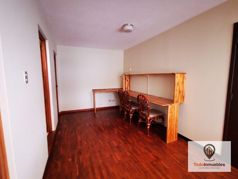 Casa en Renta en zona 4 para oficinas o vivienda - Miniatura 7