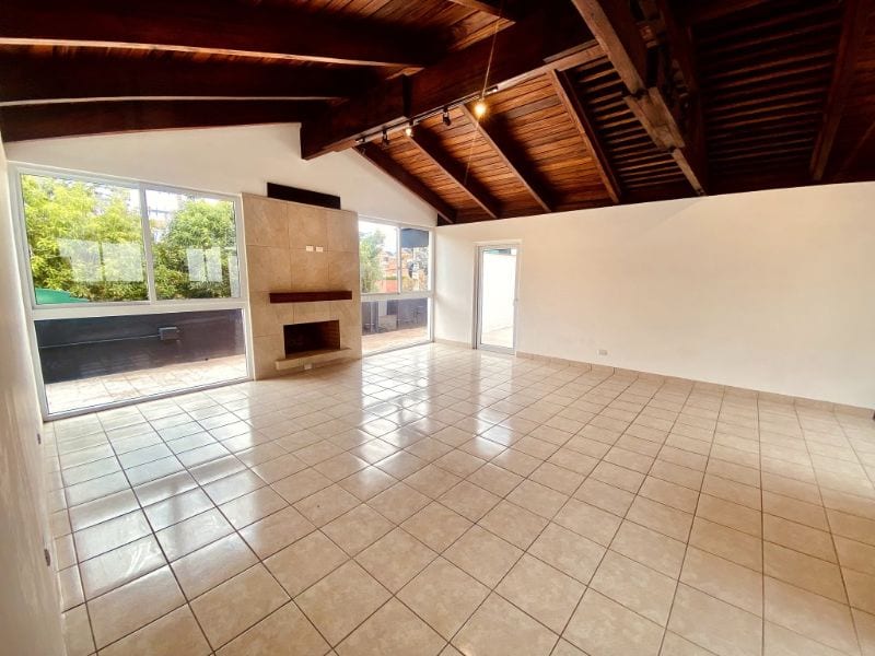 Apartamento remodelado excelente ubicacion sobre la diagonal 6 — Apartamento en Alquiler en Zona 10, Guatemala, Ciudad — foto 10 de 11