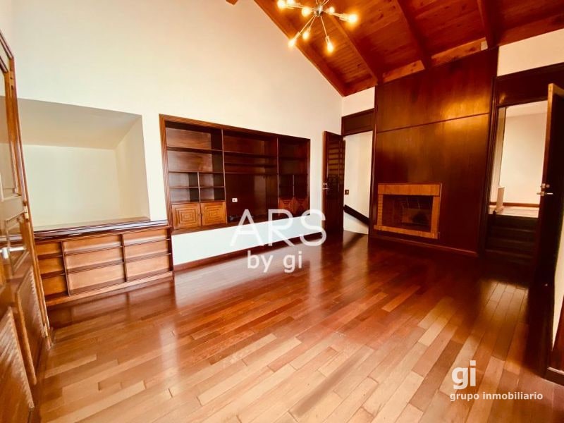 Casa en Condominio privado doble garita zona 14 - 12