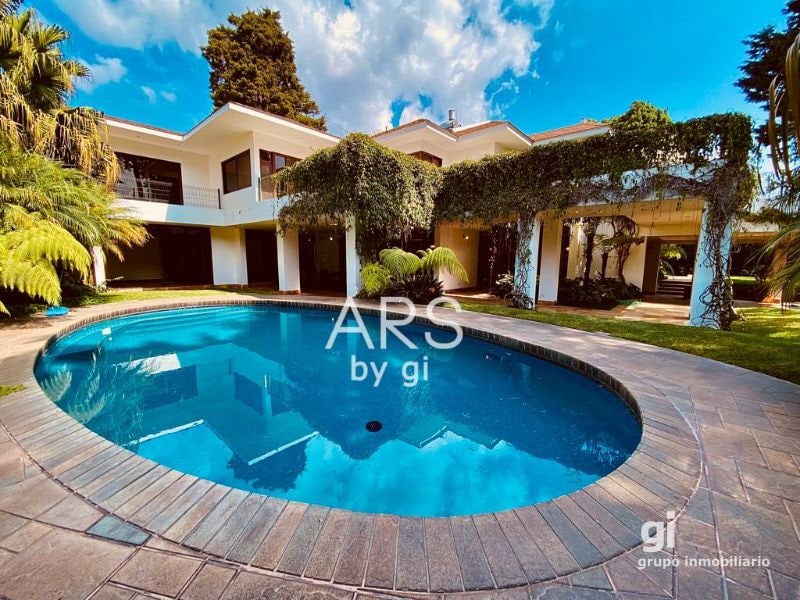 Casa en Condominio privado doble garita zona 14 - 16