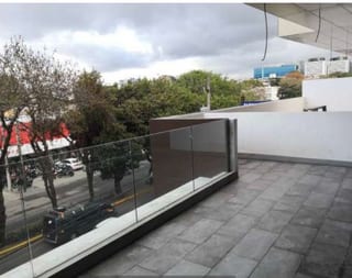 OFICINA CON BALCÓN EN EDIFICIO ASCEND, ZONA 9 — Oficina en Alquiler en Ascend, Zona 9, Guatemala, Ciudad — miniatura 4 de 14