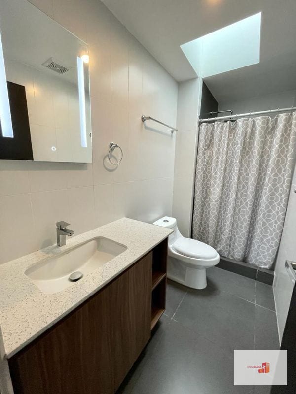 PH - 2Dormitorios - techos doble altura — Apartamento en Alquiler en Vista Hermosa II, Zona 15, Guatemala, Ciudad — foto 4 de 15