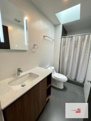 PH - 2Dormitorios - techos doble altura — Apartamento en Alquiler en Vista Hermosa II, Zona 15, Guatemala, Ciudad — miniatura 4 de 15