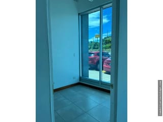 OFICINA PLAZA PORTAL DEL BOSQUE EN VENTA KM22.5 CARRETERA A EL SALVADOR — Oficina en Venta en Carretera a El Salvador, Guatemala, Ciudad — miniatura 3 de 11