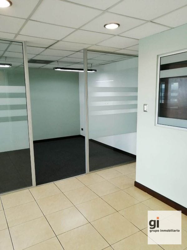 Oficina 76 m2 en renta, zona 10 Torino — Oficina en Alquiler en Zona 10, Guatemala, Ciudad — foto 8 de 15