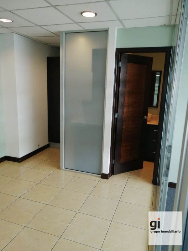 Oficina 76 m2 en renta, zona 10 Torino — Oficina en Alquiler en Zona 10, Guatemala, Ciudad — foto 14 de 15