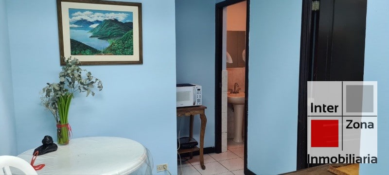 Venta de oficina sobre Avenida Las Américas, Zona 9 - 2