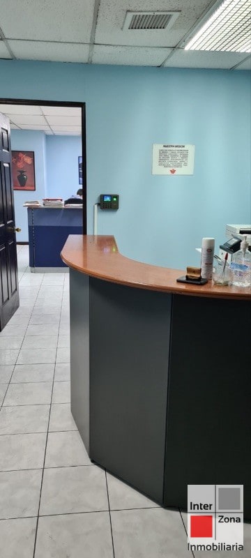 Venta de oficina sobre Avenida Las Américas, Zona 9 - 9